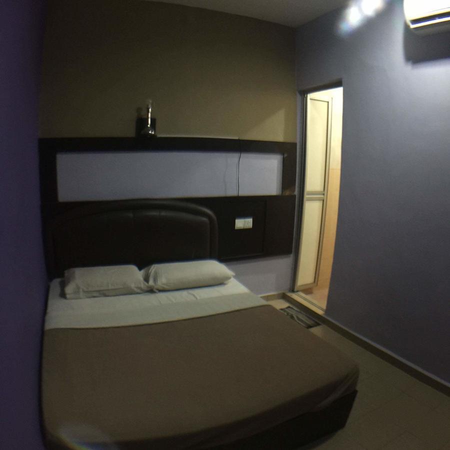 The Uni Garden Hotel Skudai Exterior foto