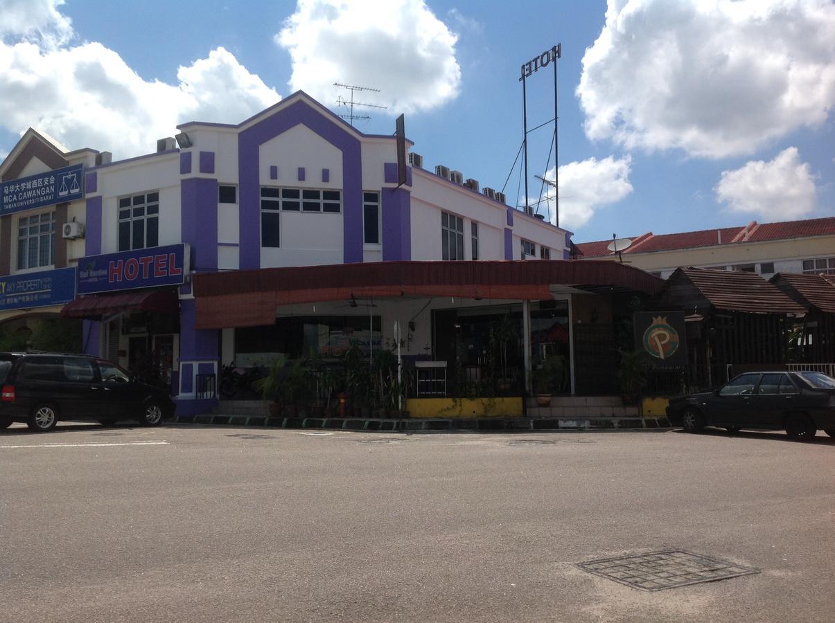 The Uni Garden Hotel Skudai Exterior foto